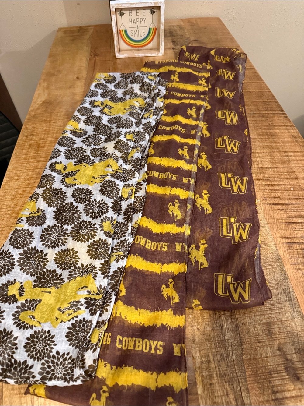 Womens 3- Yellow and Brown UW Cowboys infinity lightweight Scarves- Team Print